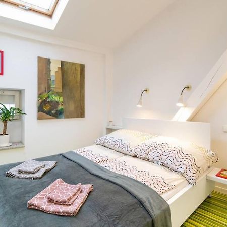 Cupcake 2 Bedroom Loft Apt In Best Location! Krakau Exterior foto