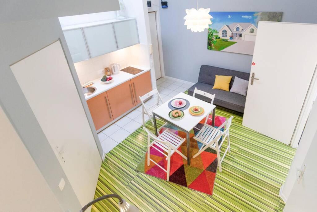 Cupcake 2 Bedroom Loft Apt In Best Location! Krakau Exterior foto